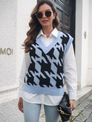 Women's Bouclé Houndstooth Vest - V-Neck Knit Layer